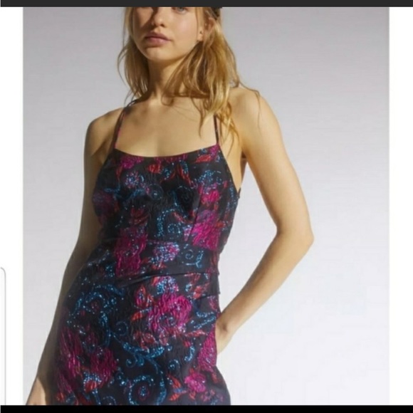 NWT Urban Outfitters floral print strappy open back mini dress gorgeous size XS - Picture 4 of 6